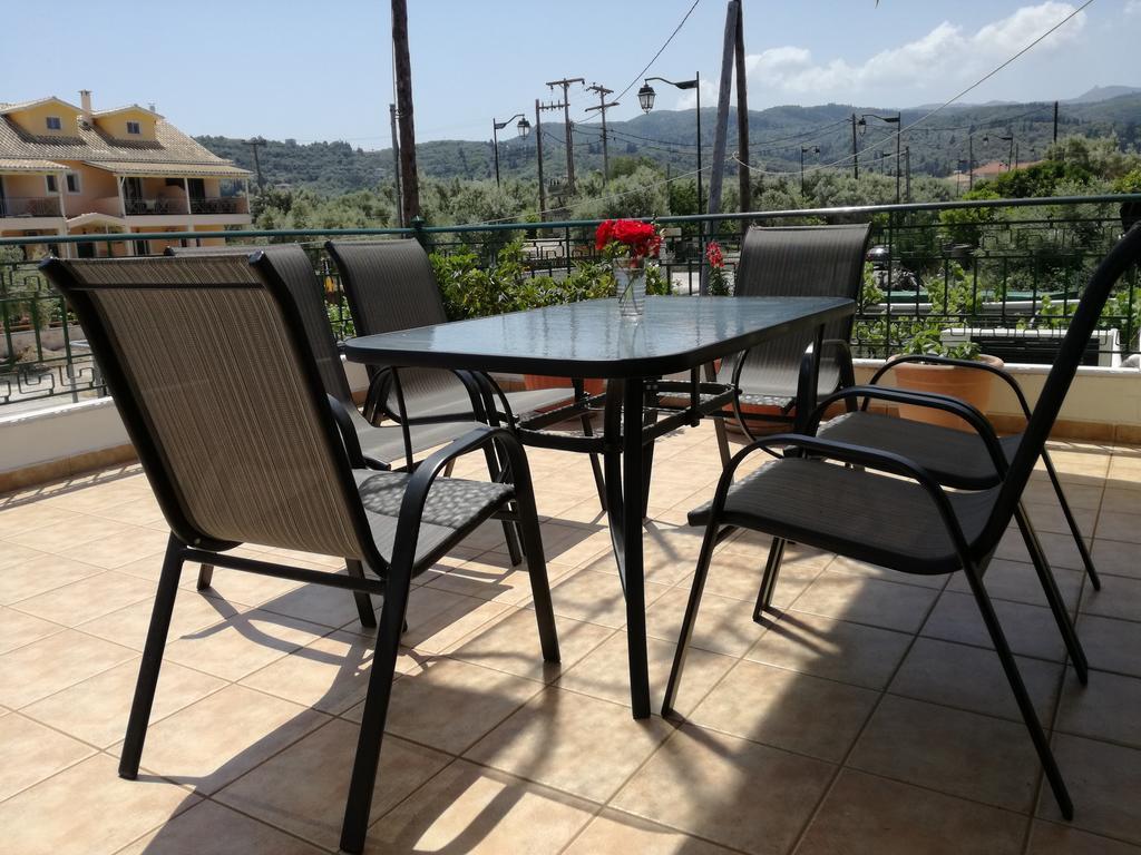 Dionysia Rooms Лефкада Экстерьер фото